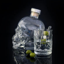 Load image into Gallery viewer, Crystal Head Skull Bottle &amp; Glass
